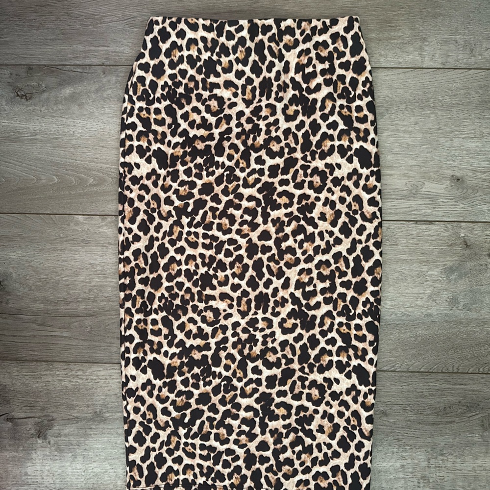 Zara 🛍️ skirt
